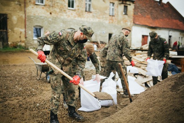 Nawałnice i podtopienia. Dolnośląscy Terytorialsi zawsze gotowi, zawsze blisko…