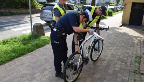 Wypadek z udziałem rowerzysty w Dzierżoniowie