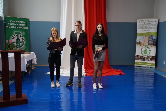 Uroczyste zakończenie roku szkolnego w Zespole Szkół Cechu Rzemiosł Różnych w Bielawie