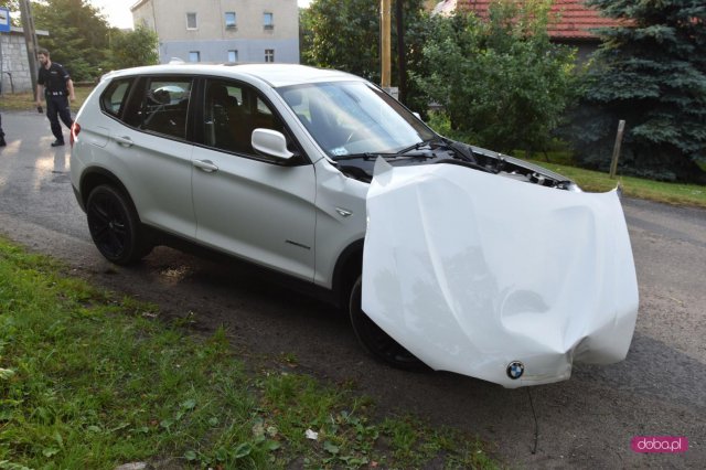 Zderzenie dwóch pojazdów w Stoszowie