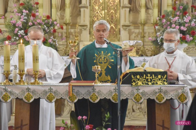 Pieszyce:  nowy proboszcz objął parafię św. Jakuba Apostoła