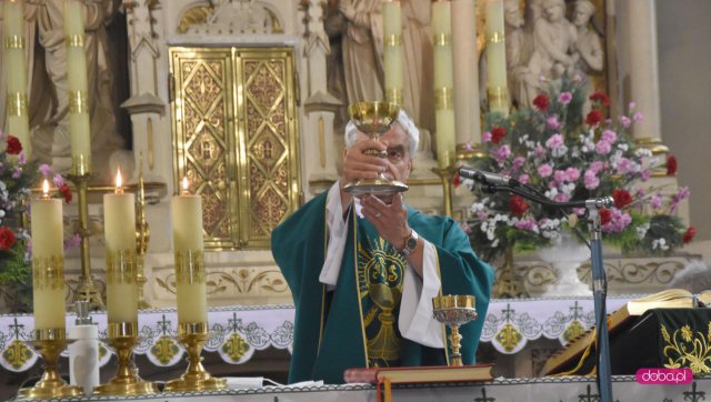 Pieszyce:  nowy proboszcz objął parafię św. Jakuba Apostoła