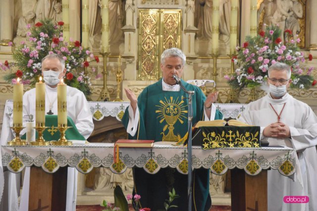 Pieszyce:  nowy proboszcz objął parafię św. Jakuba Apostoła