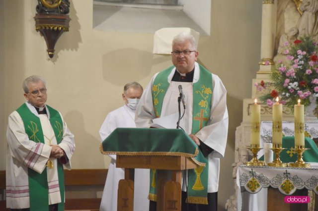 Pieszyce:  nowy proboszcz objął parafię św. Jakuba Apostoła
