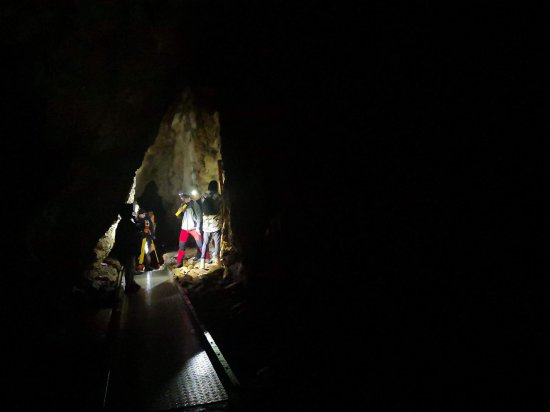 Geodeci z UPWr zmierzyli i zmapowali Jaskinię Niedźwiedzią