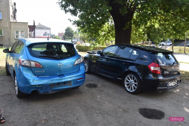 Zderzenie bmw z mazdą w Dzierżoniowie