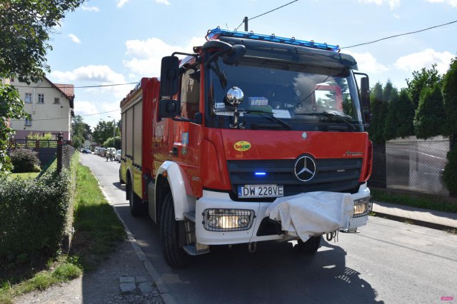 Służby ratunkowe na ul. Bankowej w Bielawie