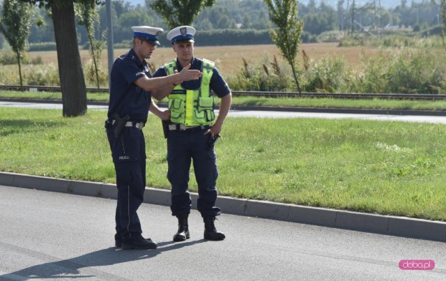 Zderzenie pojazdów na drodze Bielawa - Dzierżoniów 