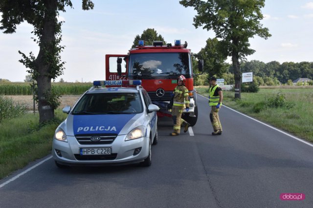 Zderzenie trzech pojazdów na drodze Dzierżoniów - Świdnica 