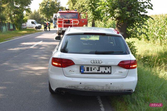 Zderzenie trzech pojazdów na drodze Dzierżoniów - Świdnica 