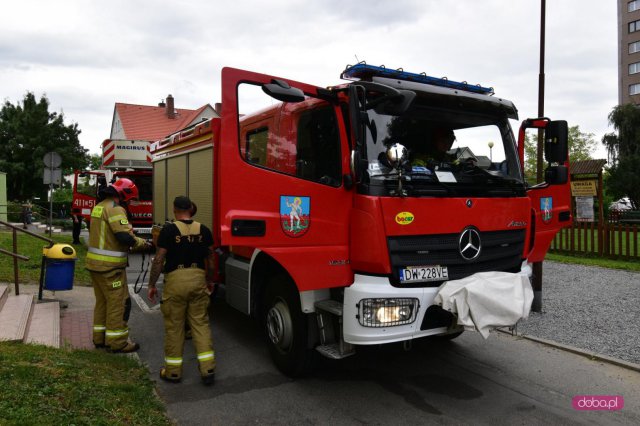 Pożar w wieżowcu w Bielawie