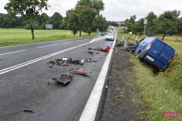 Zderzenie dwóch busów na ósemce