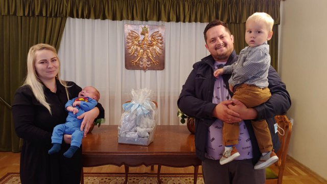 Wyprawki dla nowo narodzonych dzieci w gminie Łagiewniki
