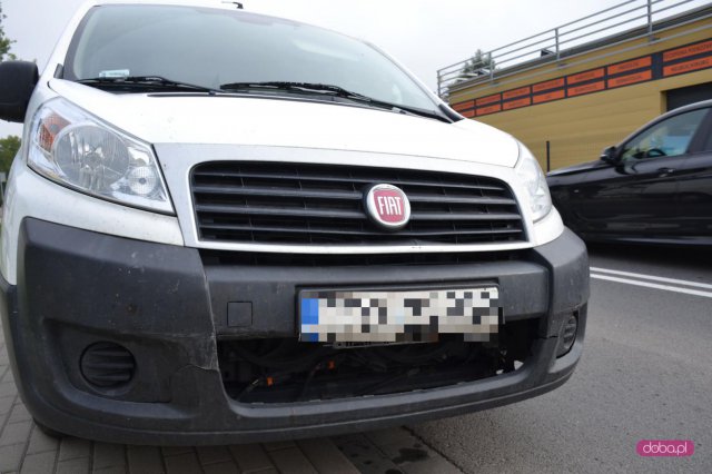 Zderzenie trzech samochodów w Dzierżoniowie
