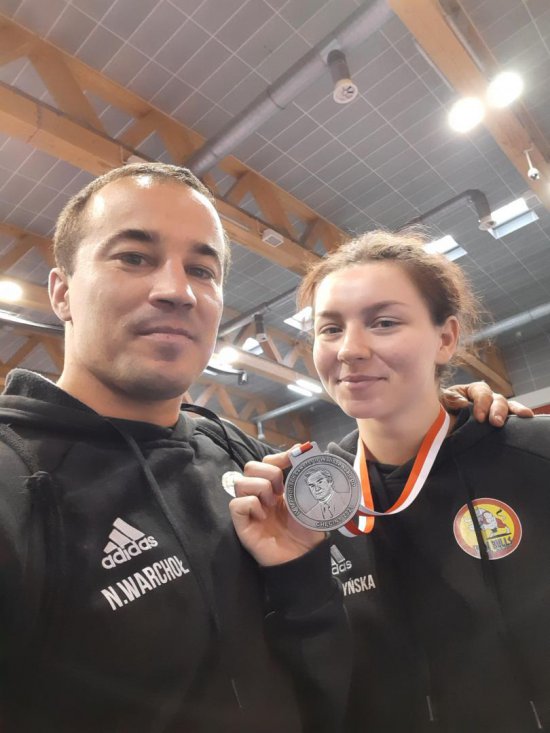 Weronika Smaczyńska ze srebrnym medalem Pucharu Polski Kadetek w Zapasach