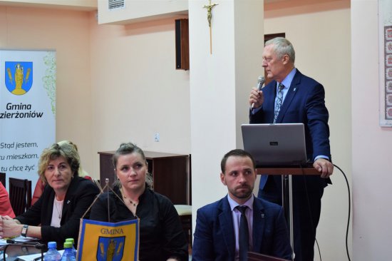 Gmina Dzierżoniów: realizacja budżetu głównym tematem sesji