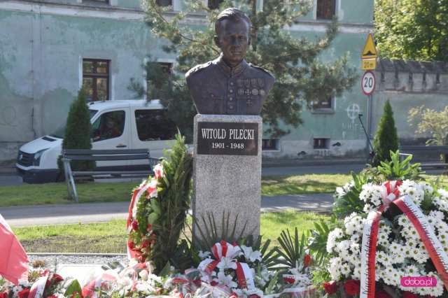 Odsłonięcie pomnika rotmistrza W. Pileckiego w Łagiewnikach