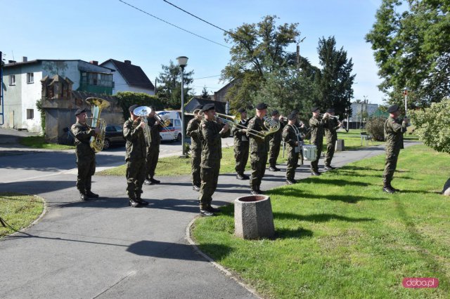Odsłonięcie pomnika rotmistrza W. Pileckiego w Łagiewnikach