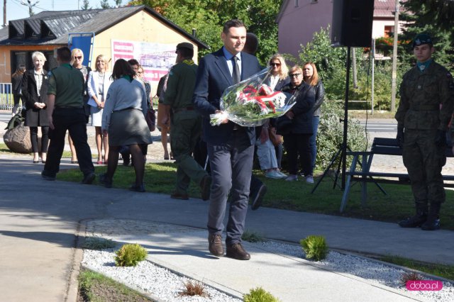 Odsłonięcie pomnika rotmistrza W. Pileckiego w Łagiewnikach