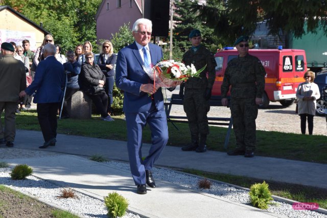 Odsłonięcie pomnika rotmistrza W. Pileckiego w Łagiewnikach
