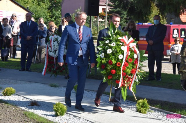 Odsłonięcie pomnika rotmistrza W. Pileckiego w Łagiewnikach