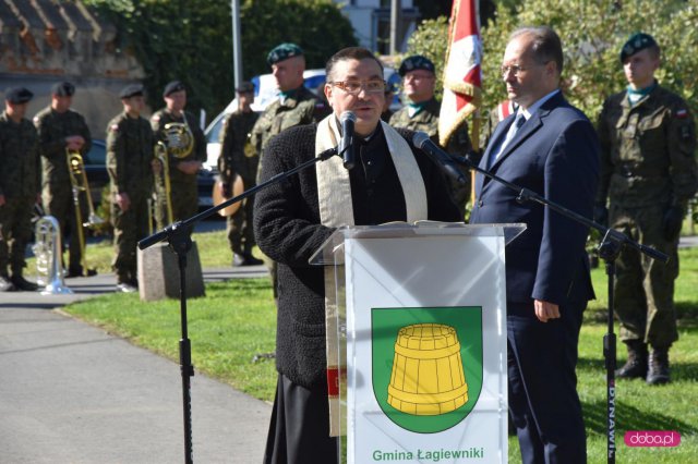 Odsłonięcie pomnika rotmistrza W. Pileckiego w Łagiewnikach