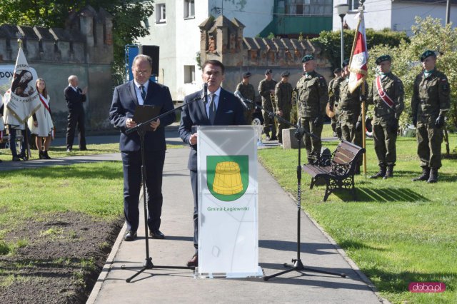 Odsłonięcie pomnika rotmistrza W. Pileckiego w Łagiewnikach