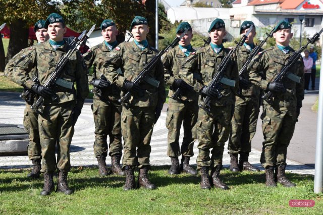 Odsłonięcie pomnika rotmistrza W. Pileckiego w Łagiewnikach