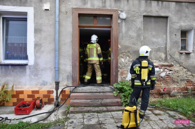 Pożar przy ul. Brzeźnej w Bielawie