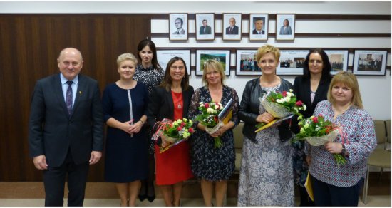 Piława Górna: burmistrz uhonorował cztery nauczycielki