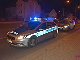 Skodą uderzyła w znak drogowy na bielawskiej obwodnicy