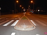 Skodą uderzyła w znak drogowy na bielawskiej obwodnicy