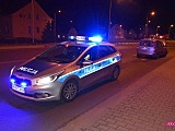 Skodą uderzyła w znak drogowy na bielawskiej obwodnicy