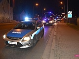 Skodą uderzyła w znak drogowy na bielawskiej obwodnicy