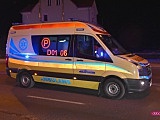 Skodą uderzyła w znak drogowy na bielawskiej obwodnicy