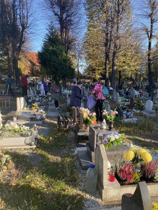 Piława Górna: Śpieszmy się kochać ludzi, tak szybko odchodzą…