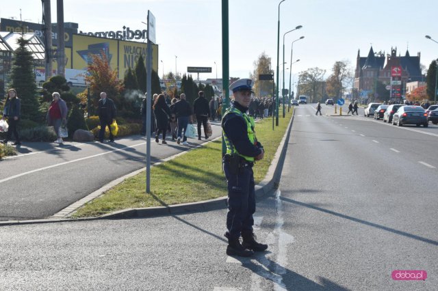 Wszystkich Świętych - wizyta na cmentarzach