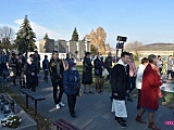 Wszystkich Świętych - wizyta na cmentarzach