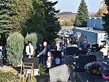 Wszystkich Świętych - wizyta na cmentarzach