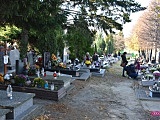 Wszystkich Świętych - wizyta na cmentarzach