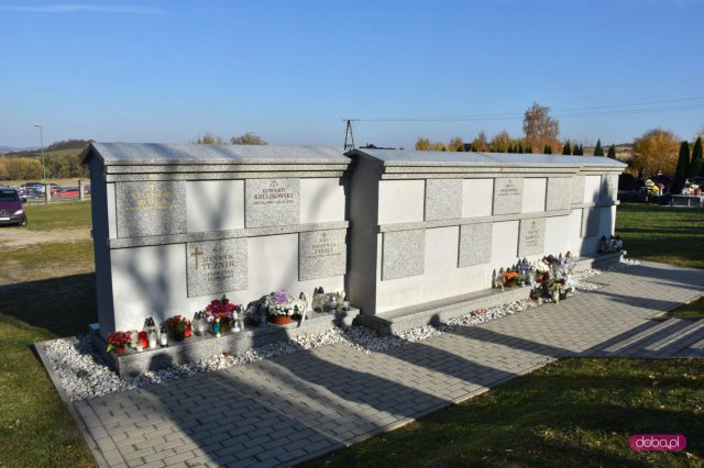 Wszystkich Świętych - wizyta na cmentarzach