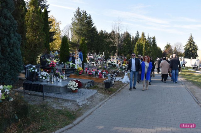 Wszystkich Świętych - wizyta na cmentarzach