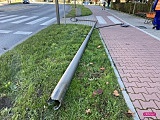 Mercedesem ściął latarnię i uciekł z miejsca zdarzenia