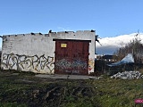 Silny wiatr zerwał dach w Bielawie