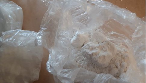 Blisko 9000 porcji amfetaminy zabezpieczyli dzierżoniowscy kryminalni