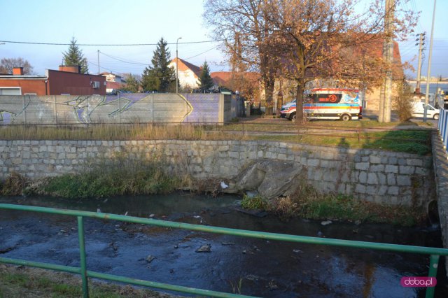 Mężczyzna wpadł do rzeki 