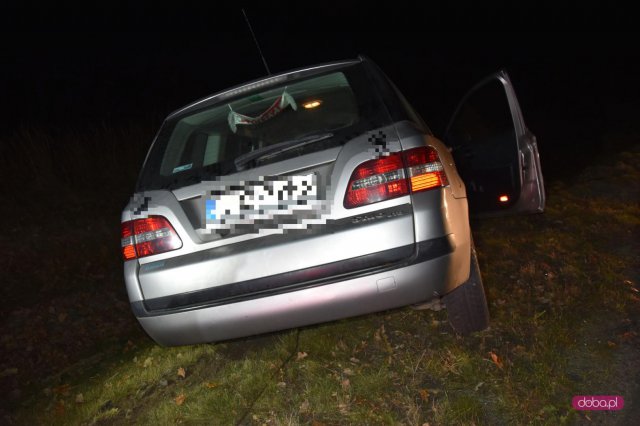 Fiat wypadł z drogi Dzierżoniów - Łagiewniki