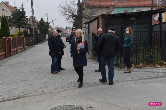 Odbiór prac na os. Młyńskim w Piławie Górnej
