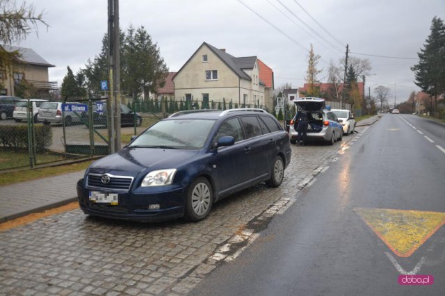 Zderzenie dwóch toyot w Piławie Dolnej