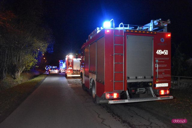 Kierownica odpadła w czasie jazdy. Dachowanie bmw w Pieszycach!